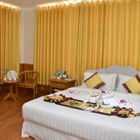 Hotel Rich  Pyin U Lwin Exterior foto