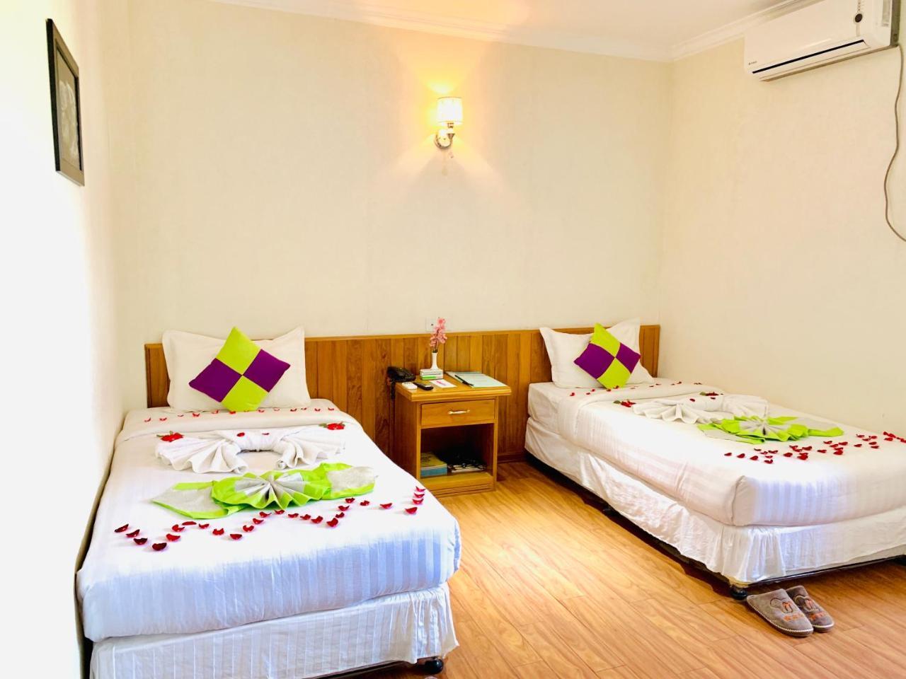 Hotel Rich  Pyin U Lwin Exterior foto
